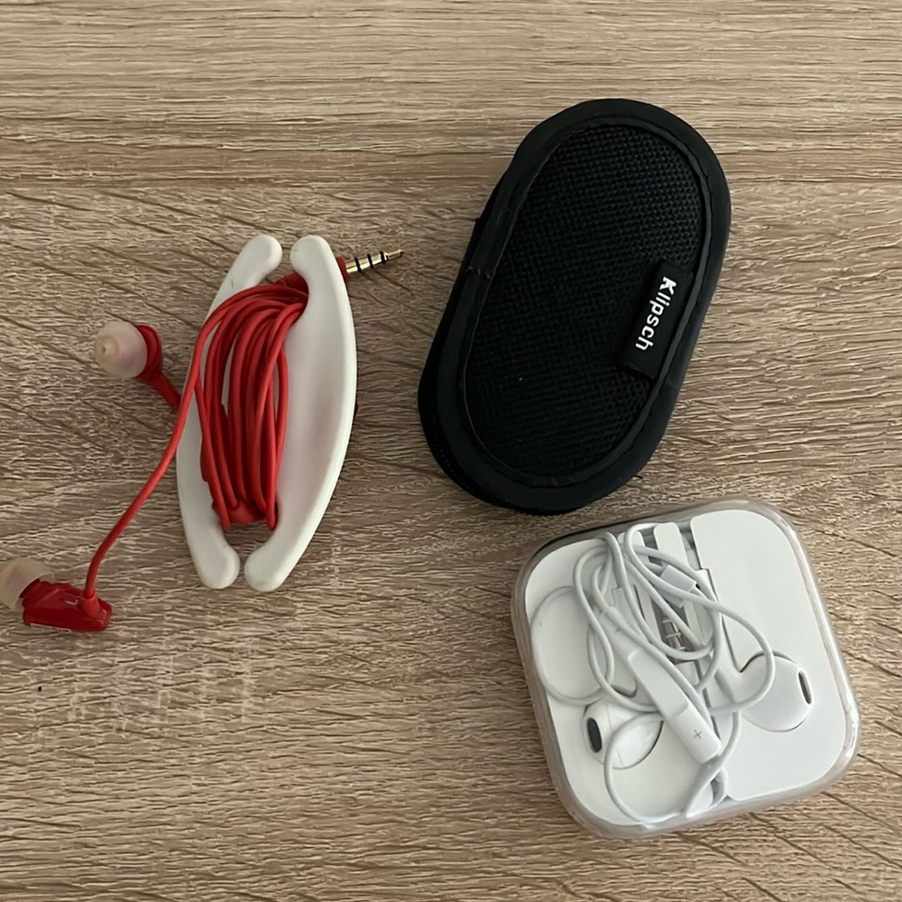 2 headsets. Apple & Klipsch